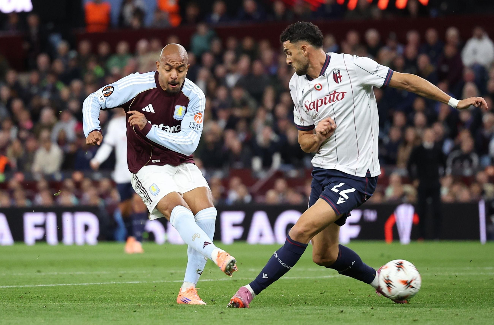 Aston Villa-Bolonia (28).jpg