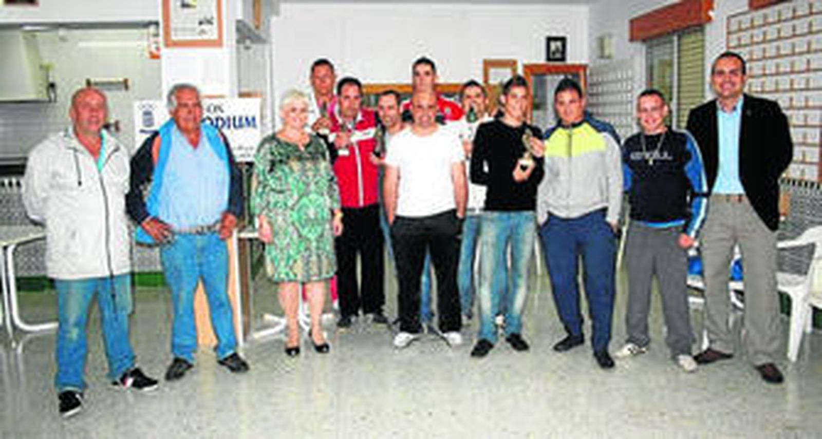 Primera exhibición de entrenamientos de Alta Intensidad ayer en la plaza de la Constitución.