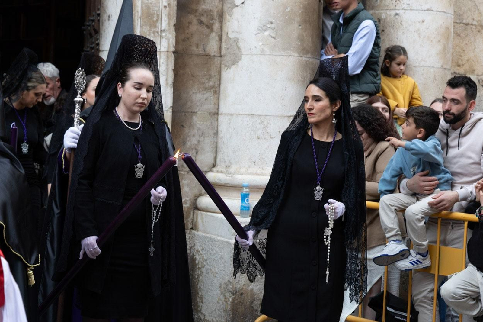 Los jiennenses arropan a las tres cofradías de la tarde en un Domingo de Ramos más caluroso de lo esperado (II)