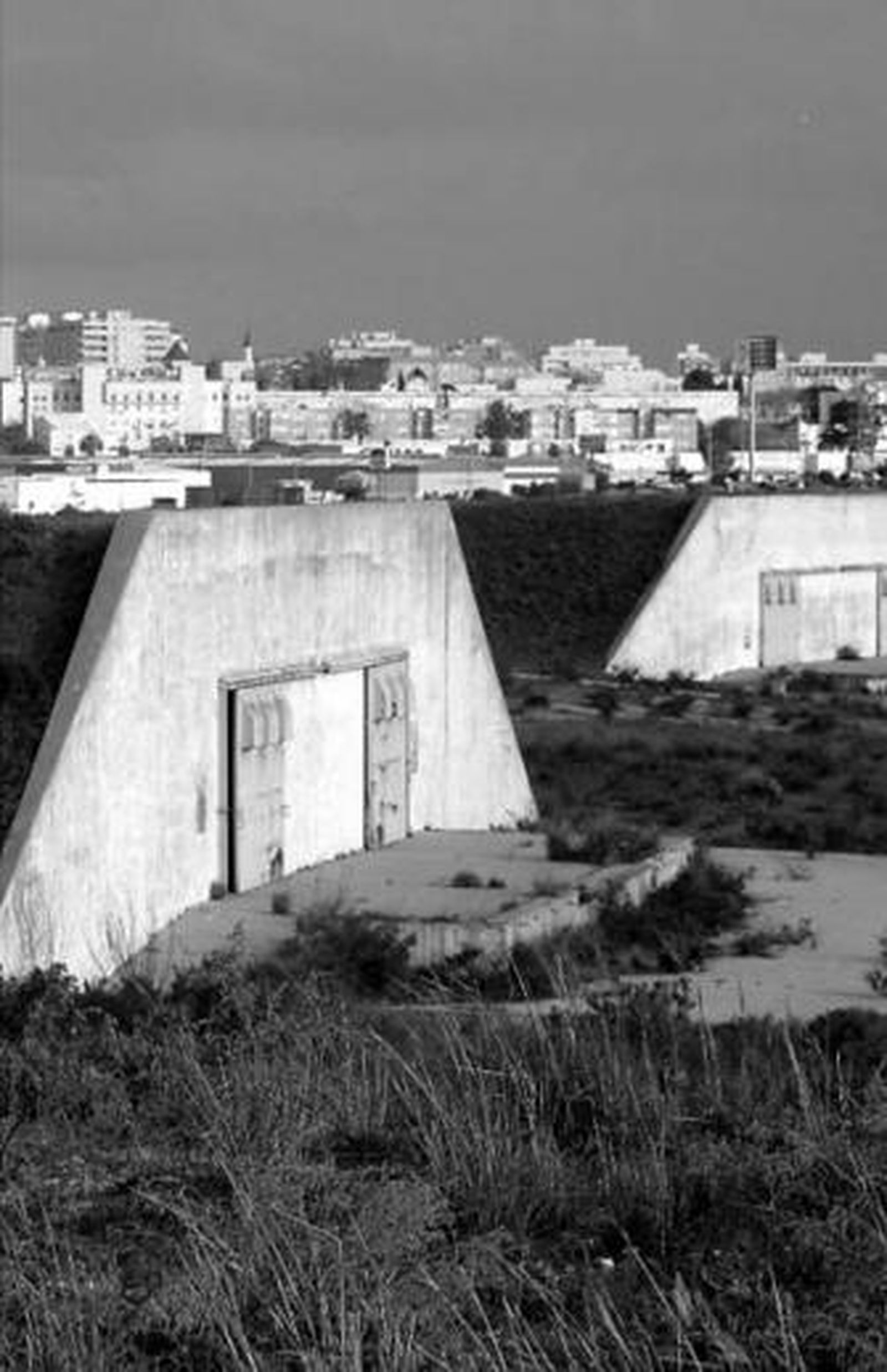 Polvorines de Fadricas, cerca de Caño Herrera.