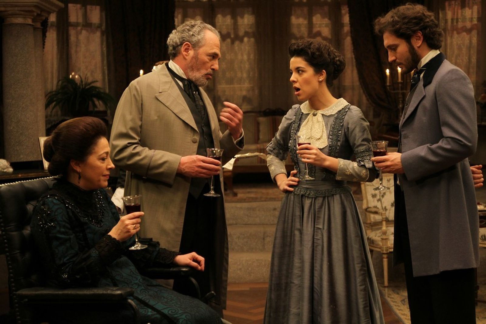 El actor Carlos Olalla en 'El secreto de Puente Viejo'