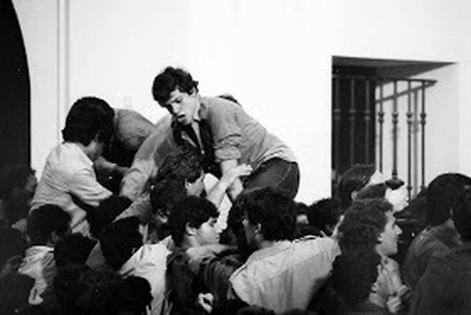 Salto de la reja y procesión en los años 80