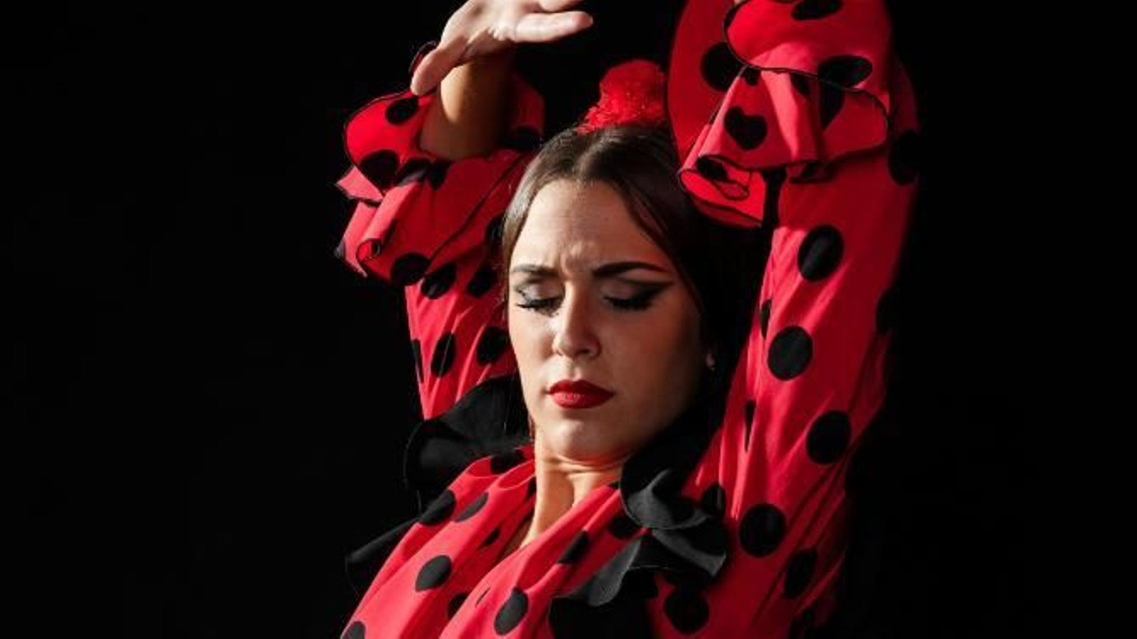 ¡Esta Feria de Abril no te quedes sin bailar! Disfruta de todos los beneficios de las sevillanas