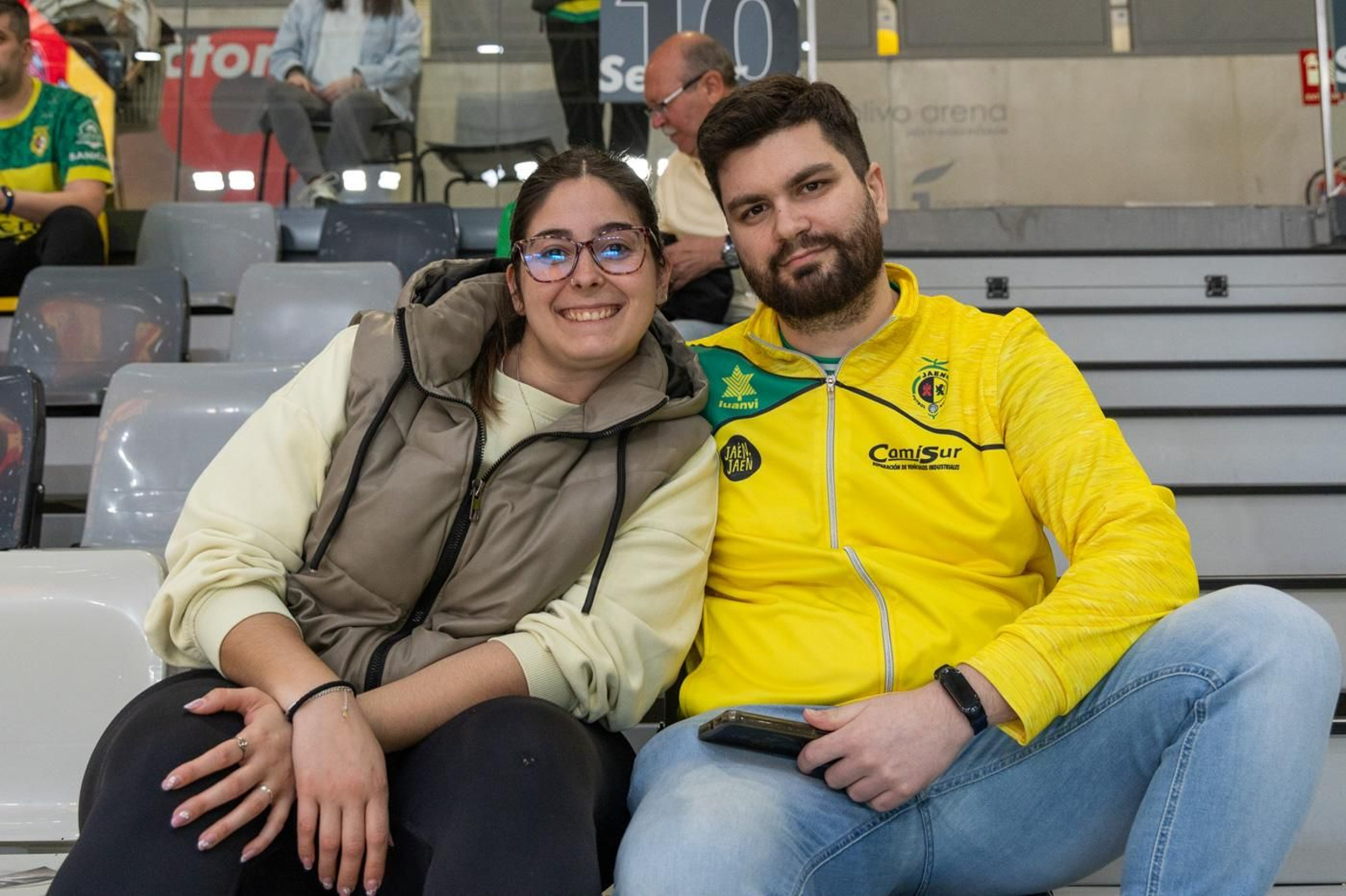 En imágenes: la afición y mejores jugadas del Jaén FS - Jimbee Cartagena