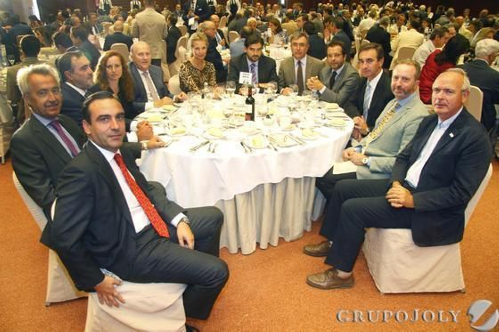 Manuel Iturbe, Pablo Gutiérrez-Alviz, José Ramón Estévez, Macarena García-Otero, José Moya, Marita Rufino, Jorge Romero, Ignacio Martínez, Juan Manuel Marqués, Juan Jesús Villasante, Rodrigo Charlo y Francisco Casero.

Foto: Victoria Hidalgo / Juan Carlos Vazquez