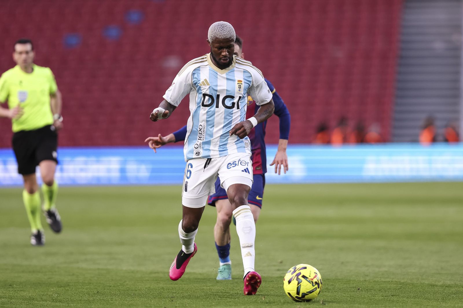 Las fotos del Barcelona-Oviedo