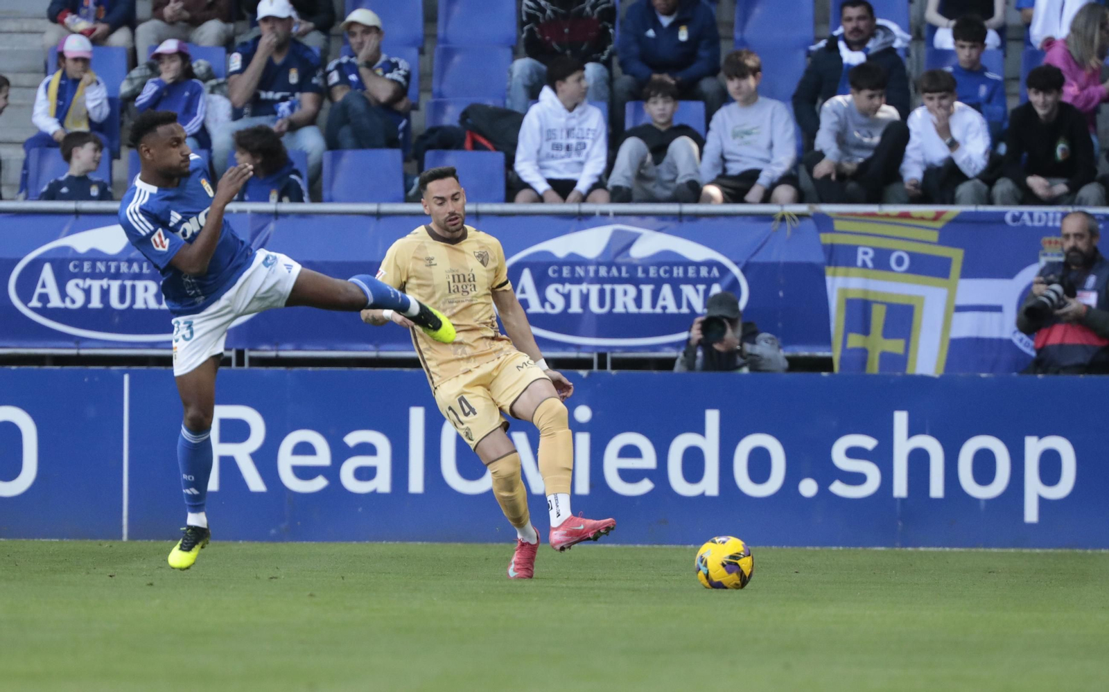 El Real Oviedo-Málaga CF, en fotos