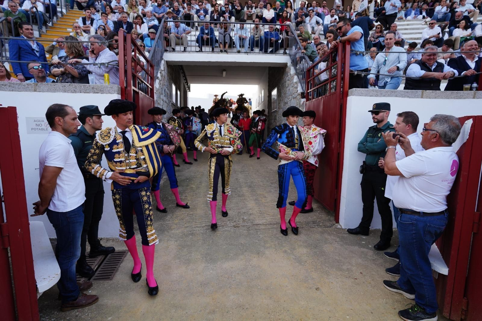 La corrida triunfal de Castella, Manzanares y Roca Rey en Pozoblanco, en imágenes