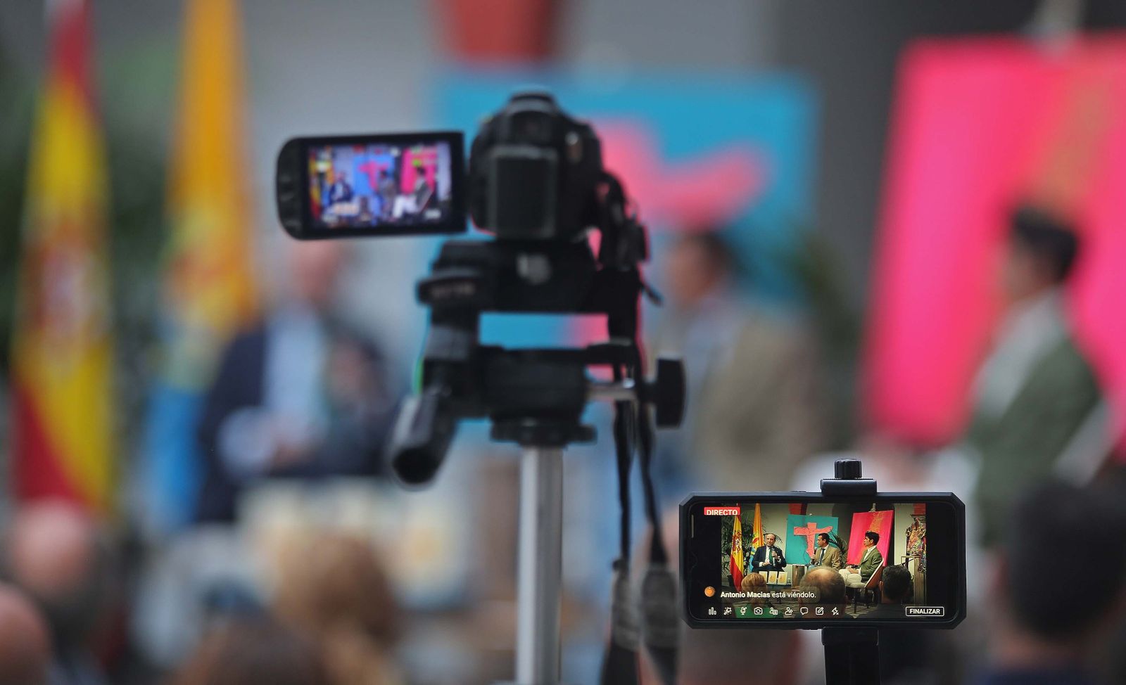 “Ser taurino es progre: veinte años de la alternativa de Vega”, en imágenes