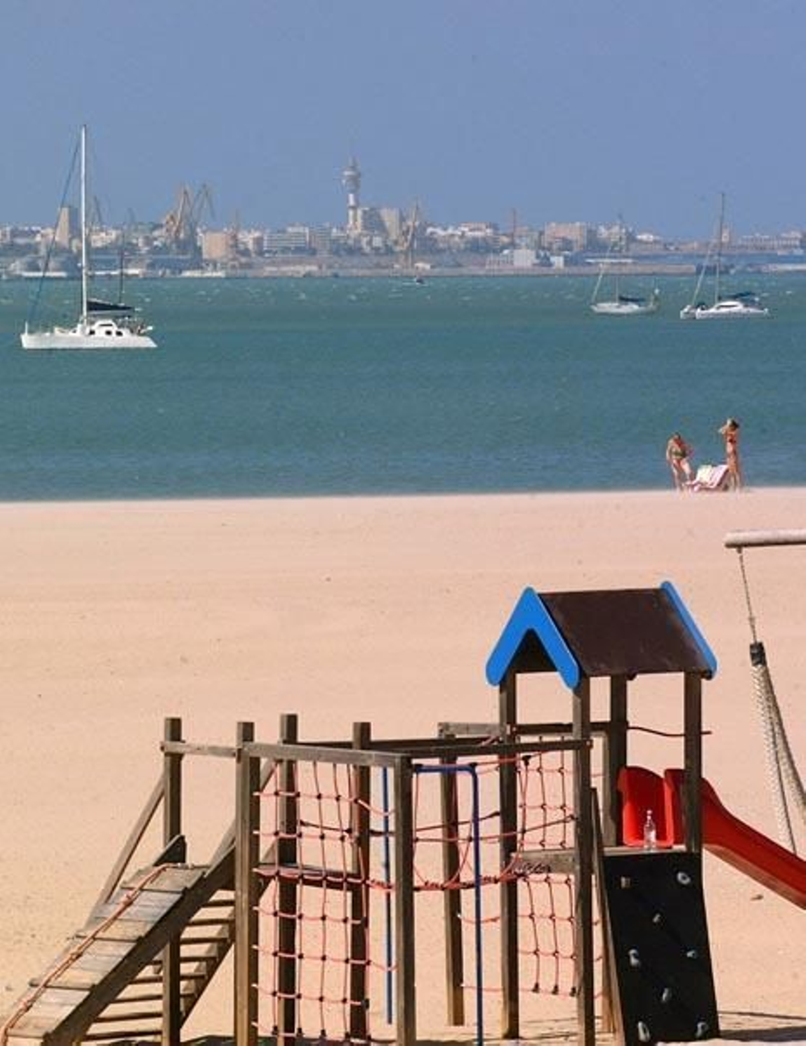 Playa de la Puntilla, en El Puerto.