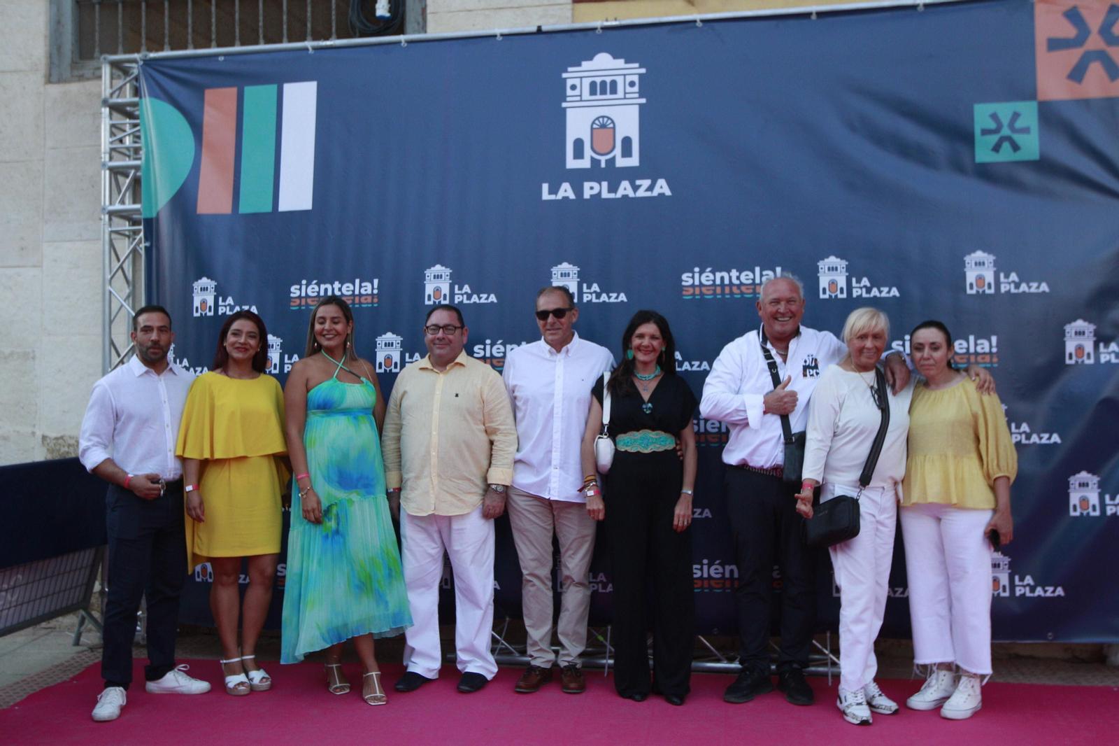 Isabel Pantoja cautiva al público de Almería en la plaza de toros
