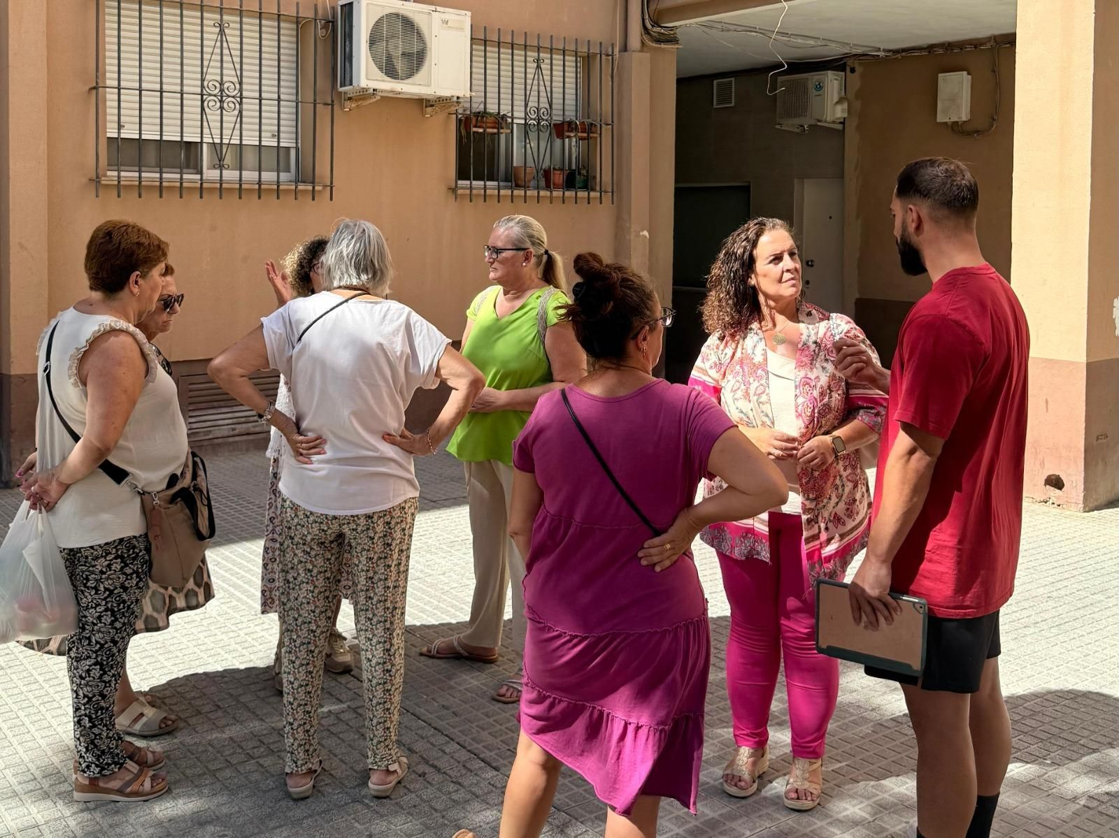 Una imagen del encuentro con vecinos de esta zona de la ciudad.