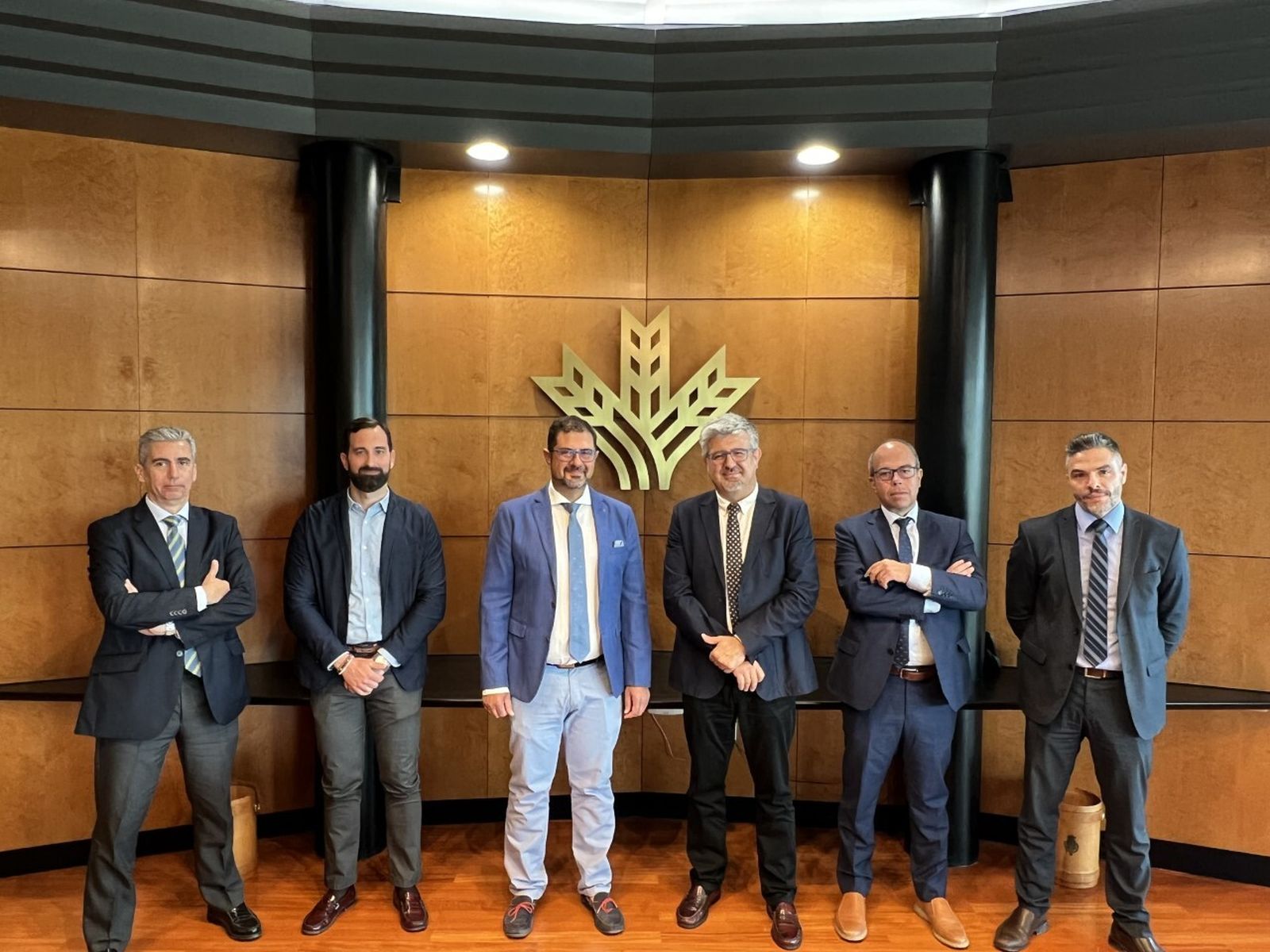 Firma del convenio entre Caja Rural Granada y el Parque Empresarial Polígono Juncaril