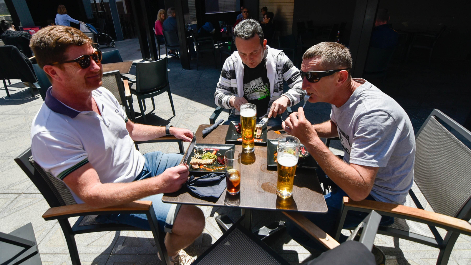 Fotos del ambiente en la Ruta del Atún de La Línea