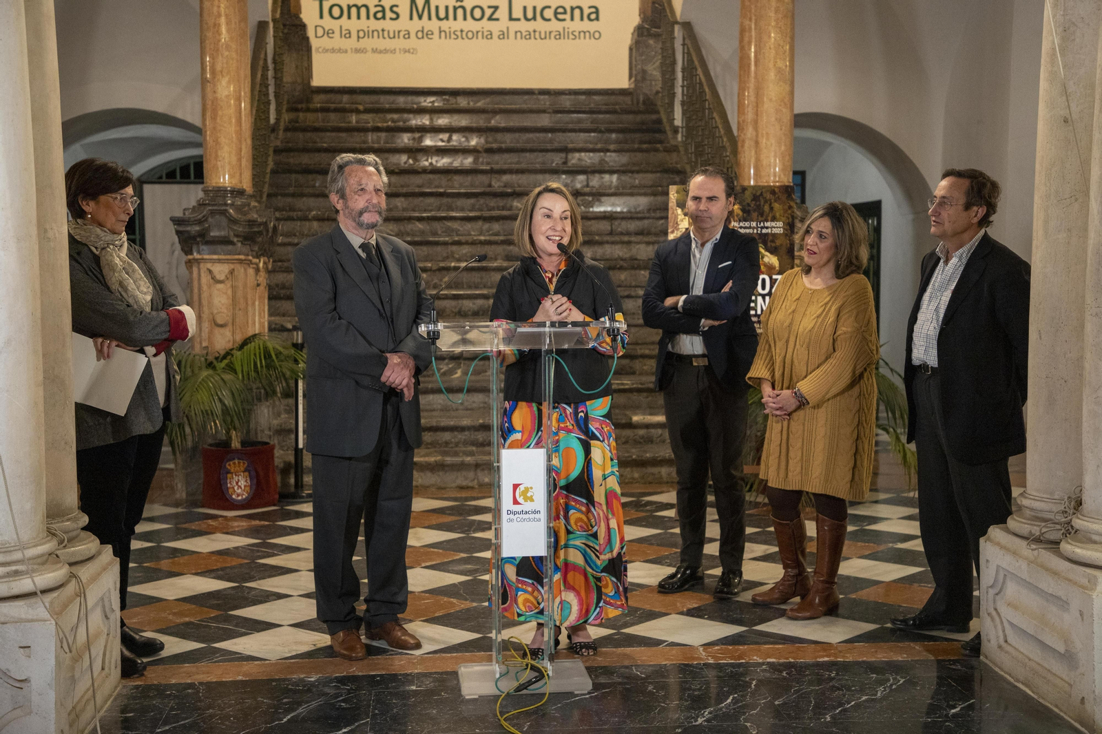 La inauguración de la exposición antológica del pintor Tomás Muñoz Lucena, en imágenes