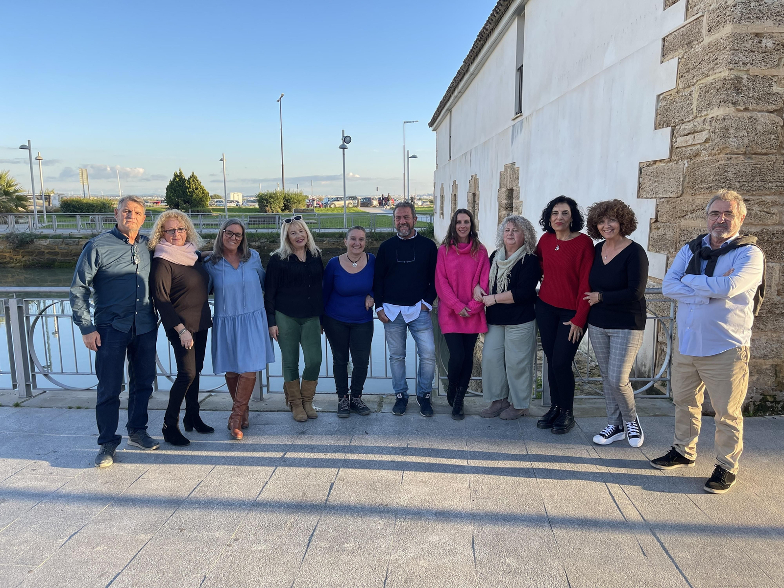 Los miembros del grupo gaditano de teatro MareArte.