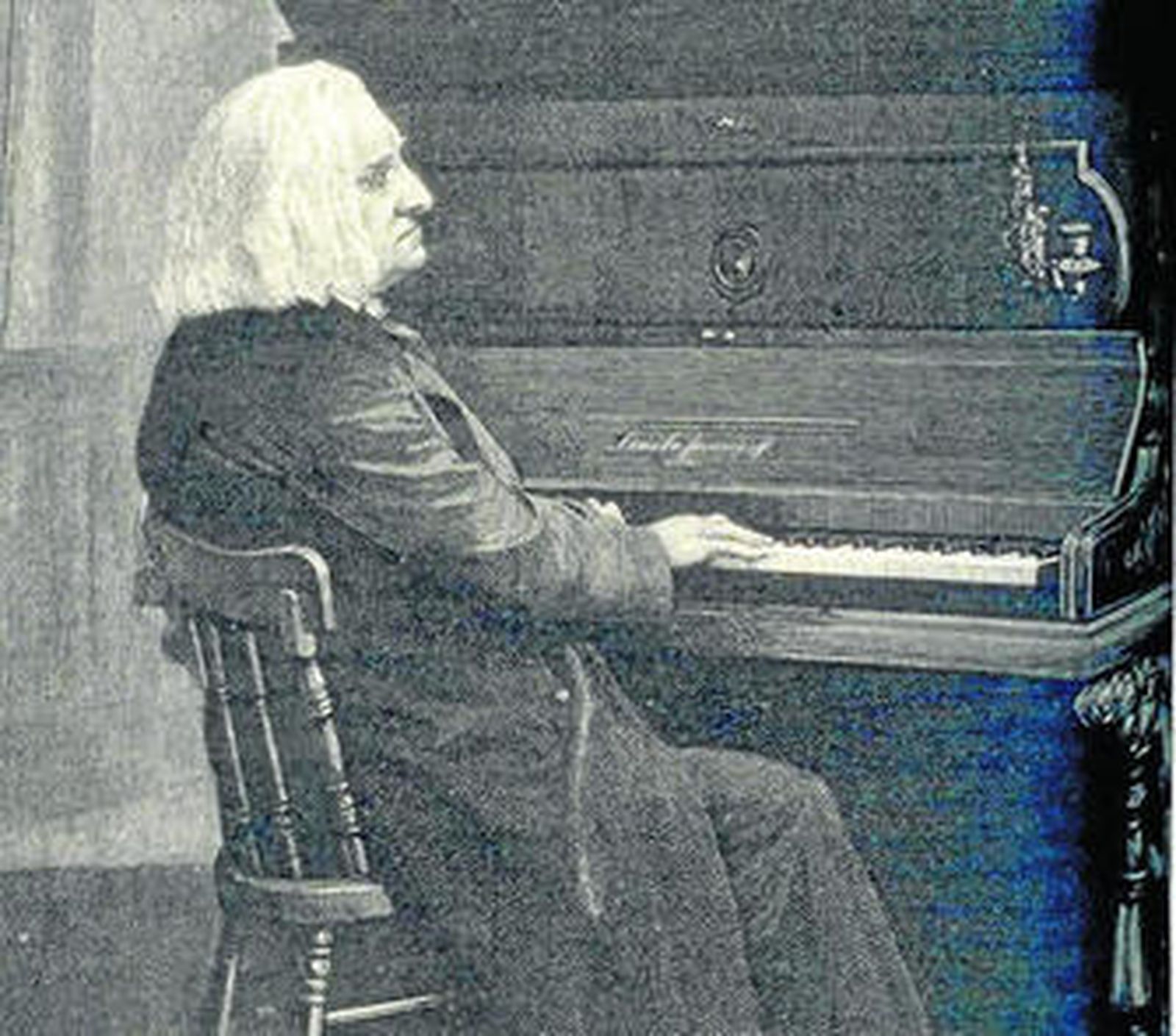 Grabado del compositor Franz Liszt al piano, el instrumento que dominó como pocos.