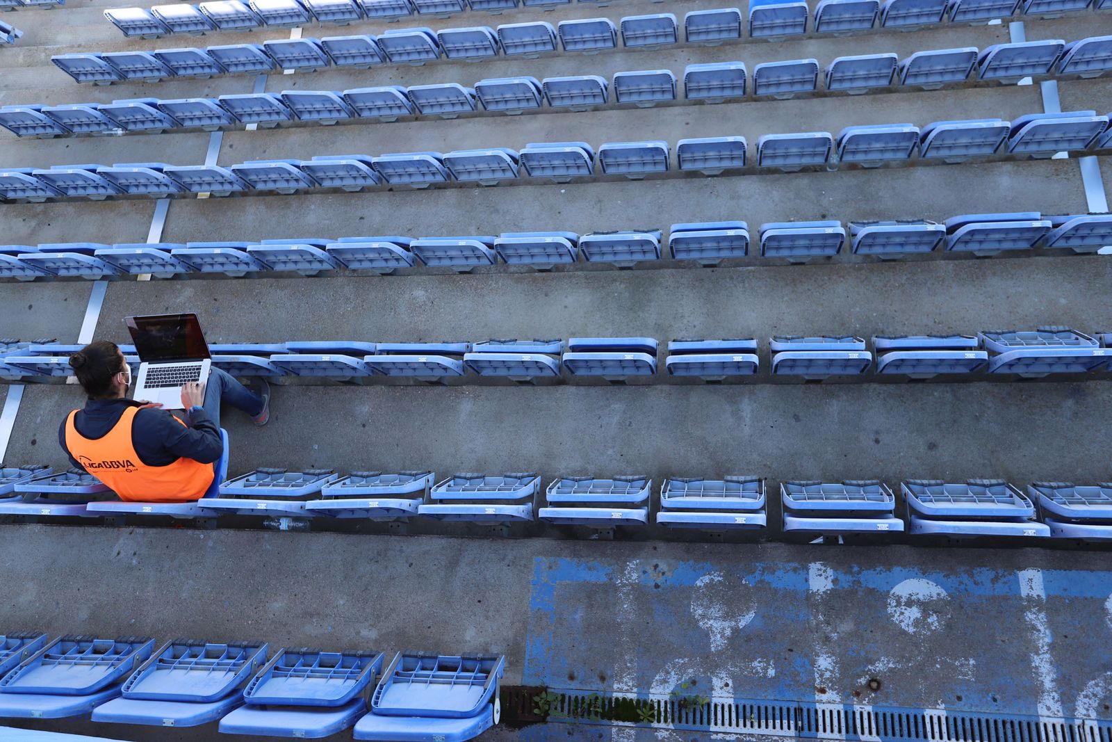 Las imágenes del Nuevo Colombino sin público por las restricciones del coronavirus