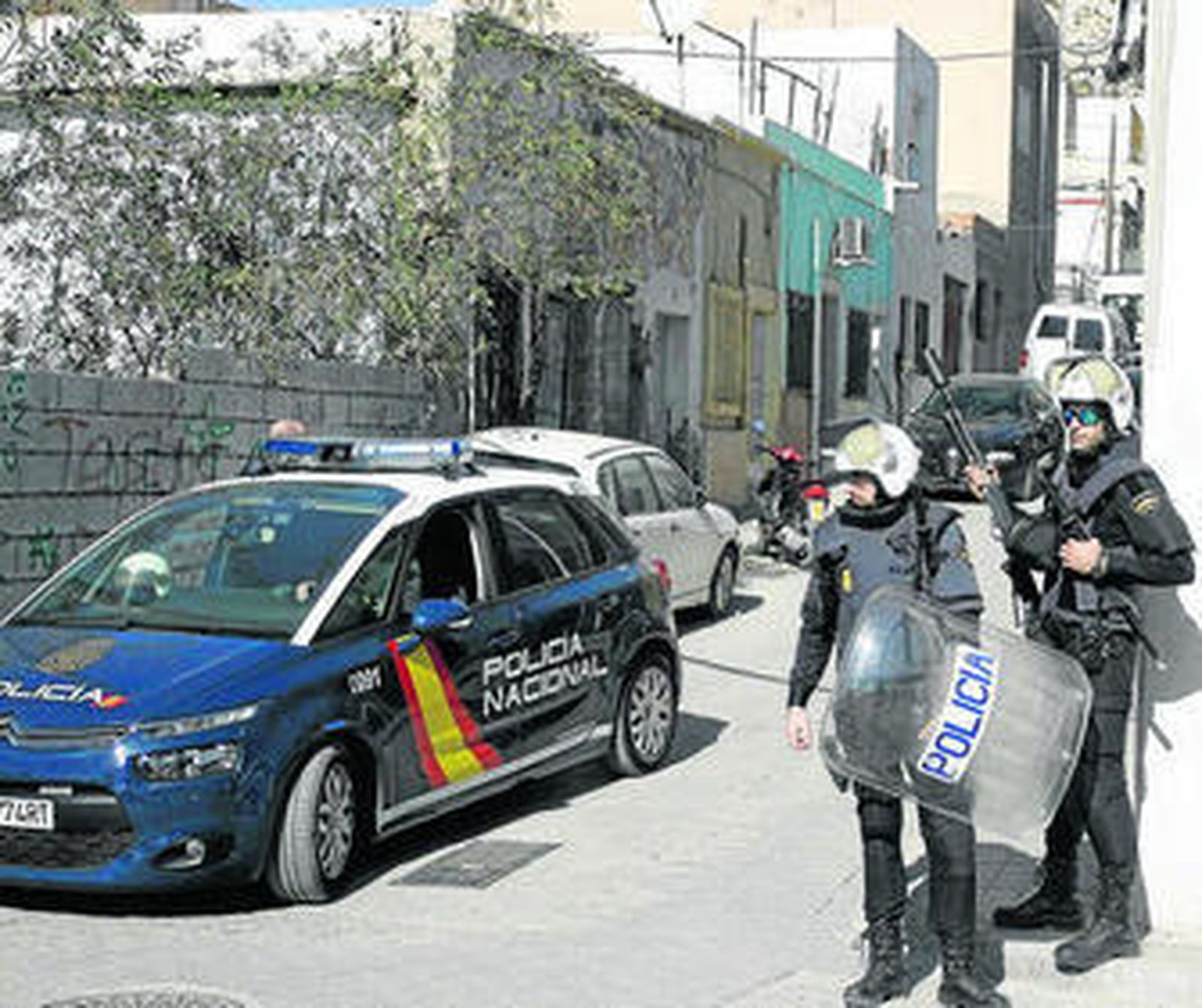 El despliegue policial en la calle San Joaquín fue muy notable.