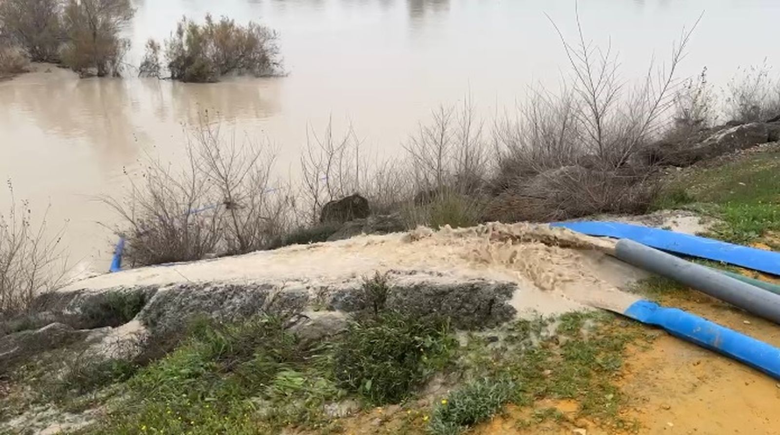 Antonio Miguel Enamorado, alcalde de Lora del Río, habla sobre la situación del municipio tras las lluvias