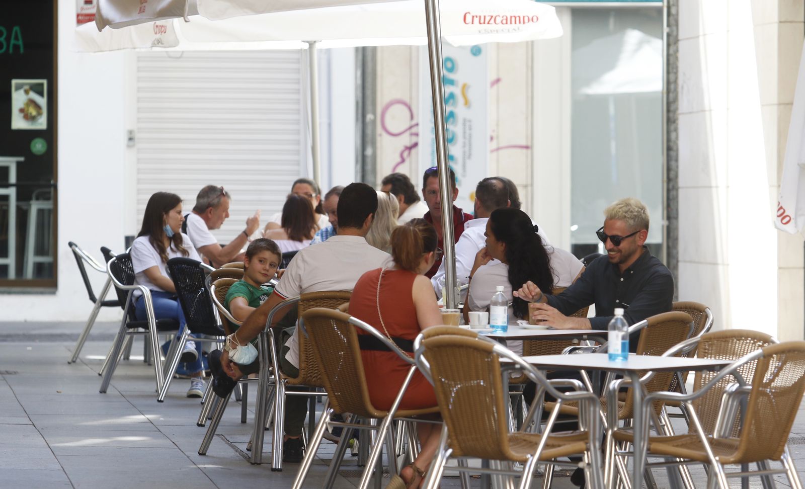 El primer día con mascarilla obligatoria en Córdoba, en fotografías