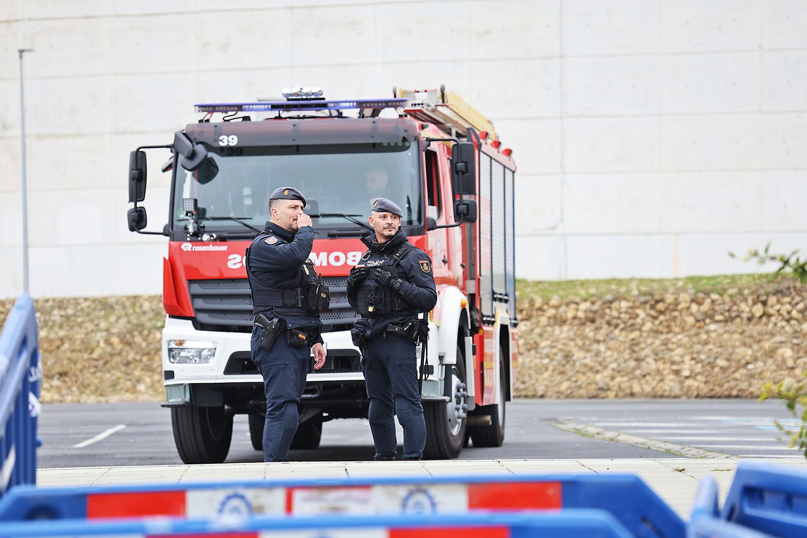 Fotografías del ambiente previo a la Misa funeral por las víctimas del accidente ferroviario