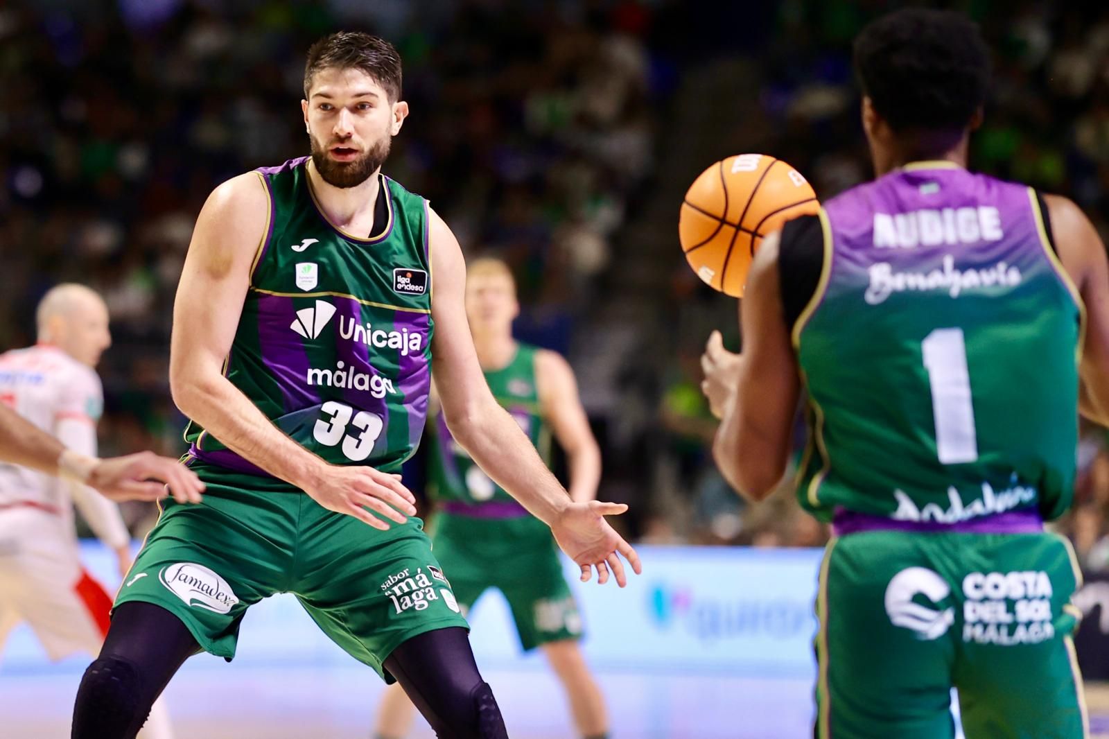 El Unicaja-Covirán Granada, en fotos