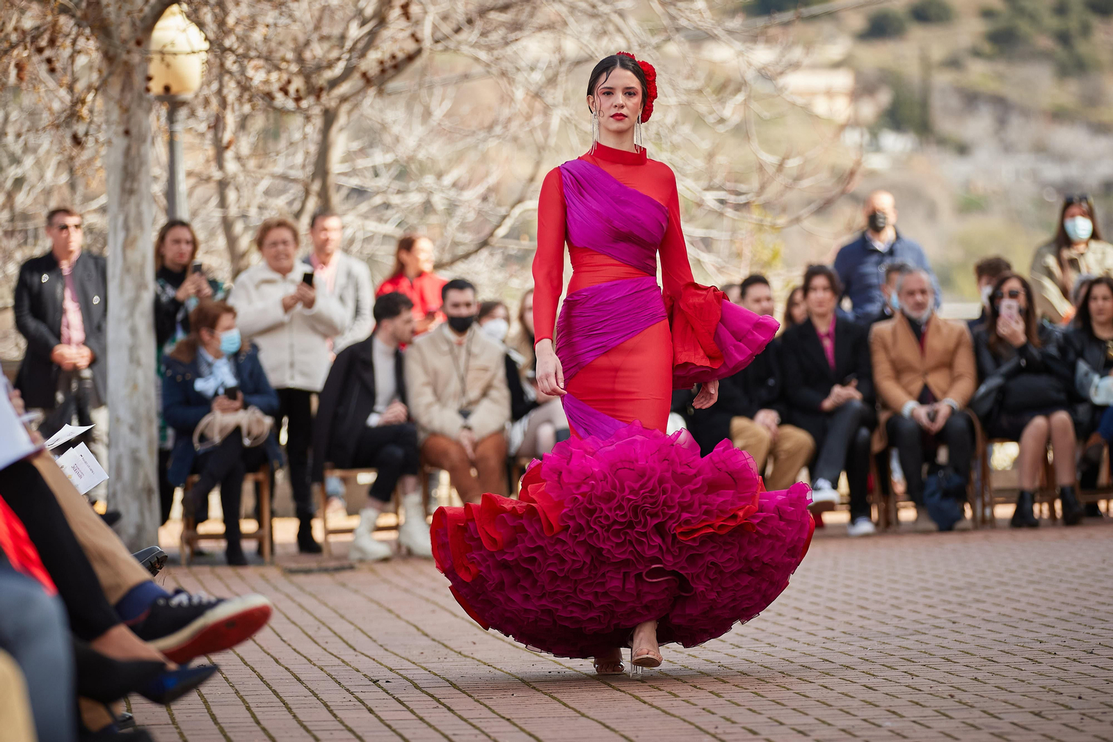 El certamen de jóvenes diseñadores de la Pasarela Granada Flamenca, en imágenes