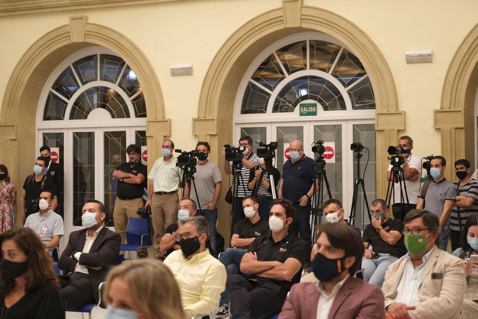 Fotogalería presentación Titan Desert Almería