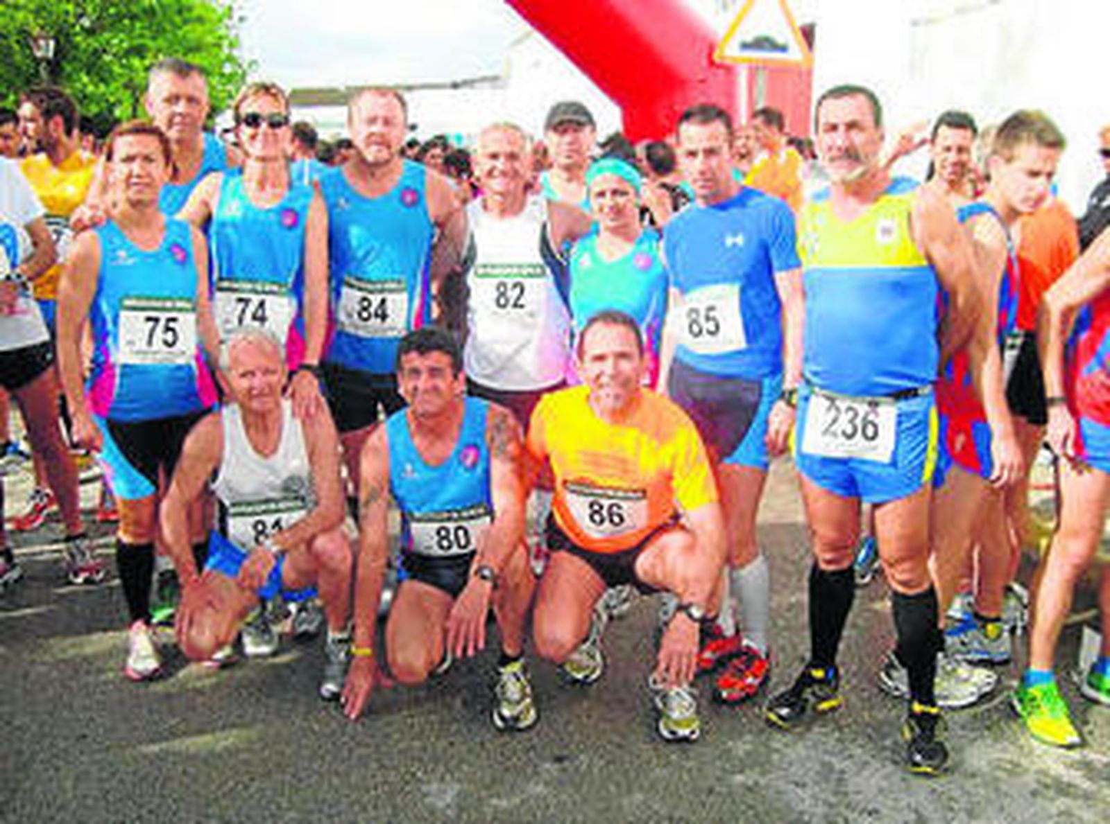 Los componentes del Club de Atletismo Carmona Páez tuvieron un intenso fin de semana.