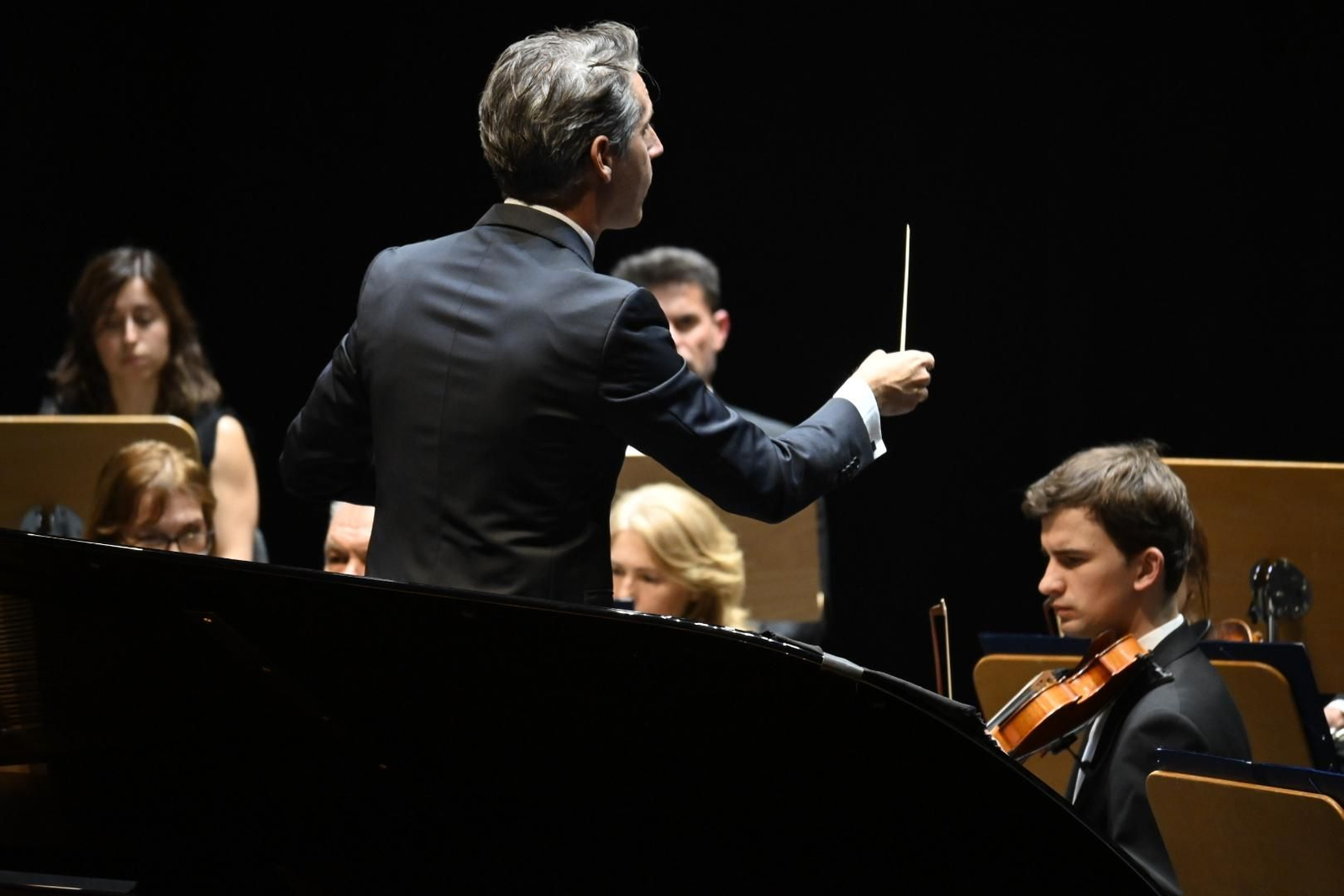 Imágenes del concierto de Perianes en la Casa Colón