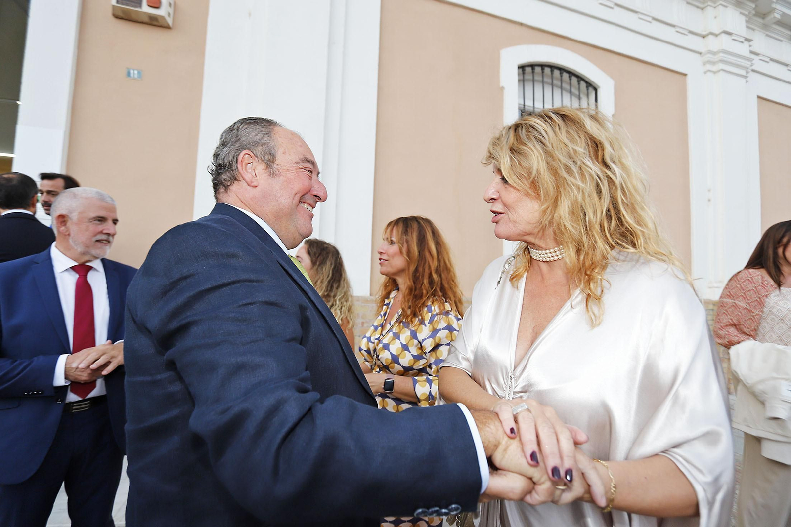 Imágenes de la recepción a los invitados a la gala de los Onubenses del Año