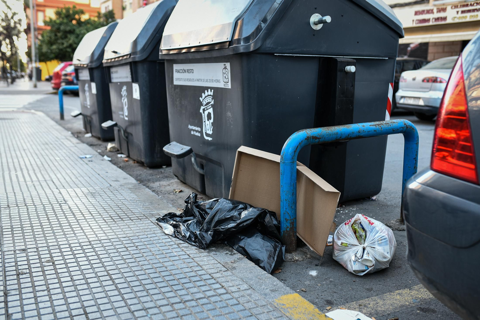 Imágenes de algunos de los puntos más sucios de Huelva