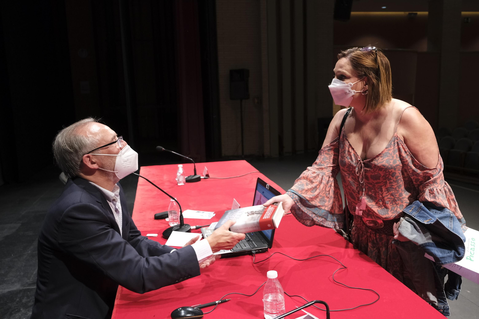 Fotogalería El Diario de los Libros. Jorge Molist. Almería