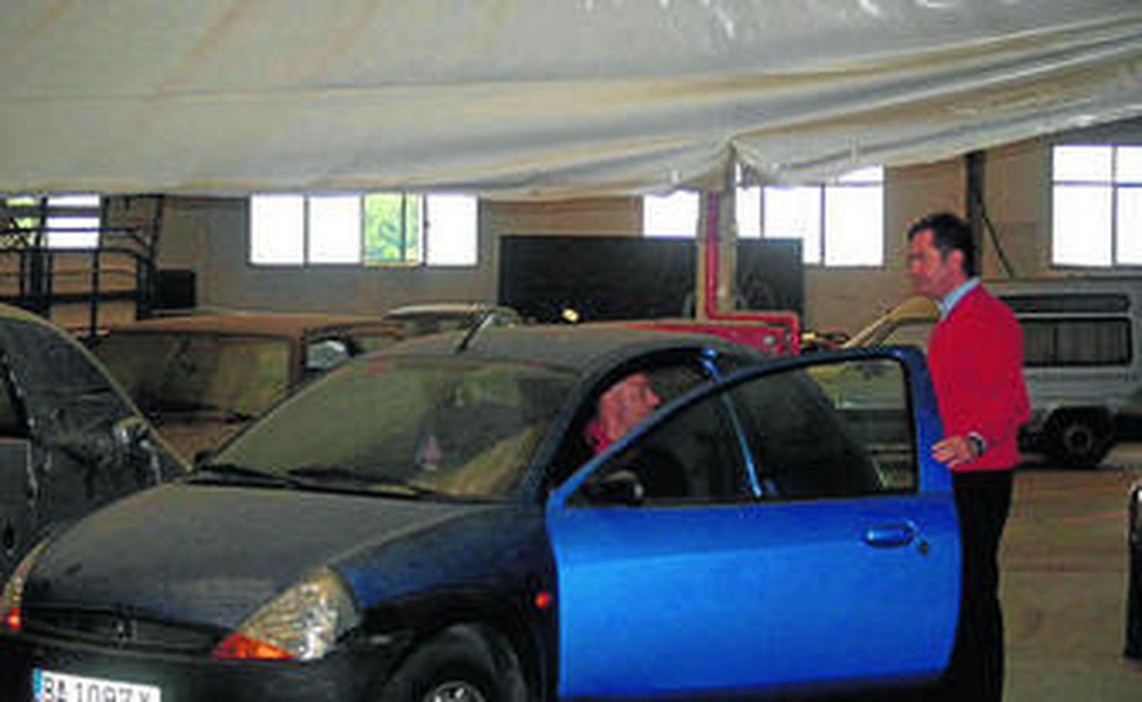 Interior de las instalaciones del depósito municipal de El Ejido.