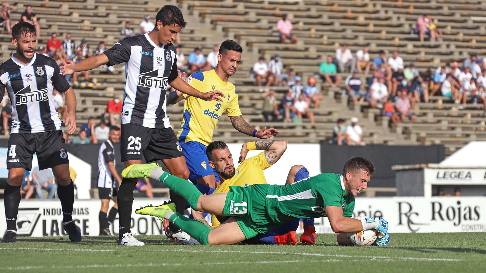 Las mejores fotos del Balona - Cádiz en La Línea