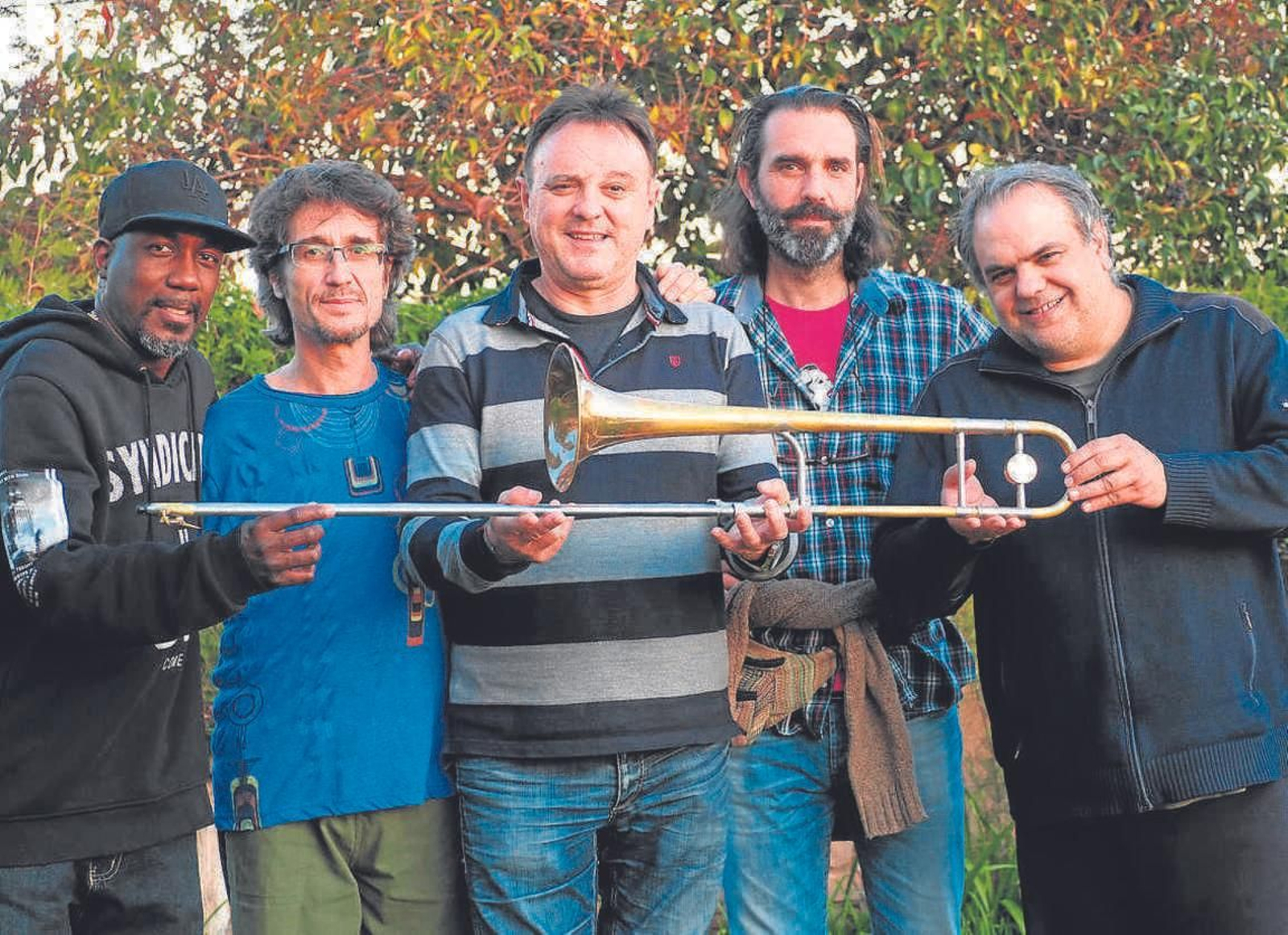 Rafael Martínez, en el centro, con los integrantes de The Jazz Walkers.