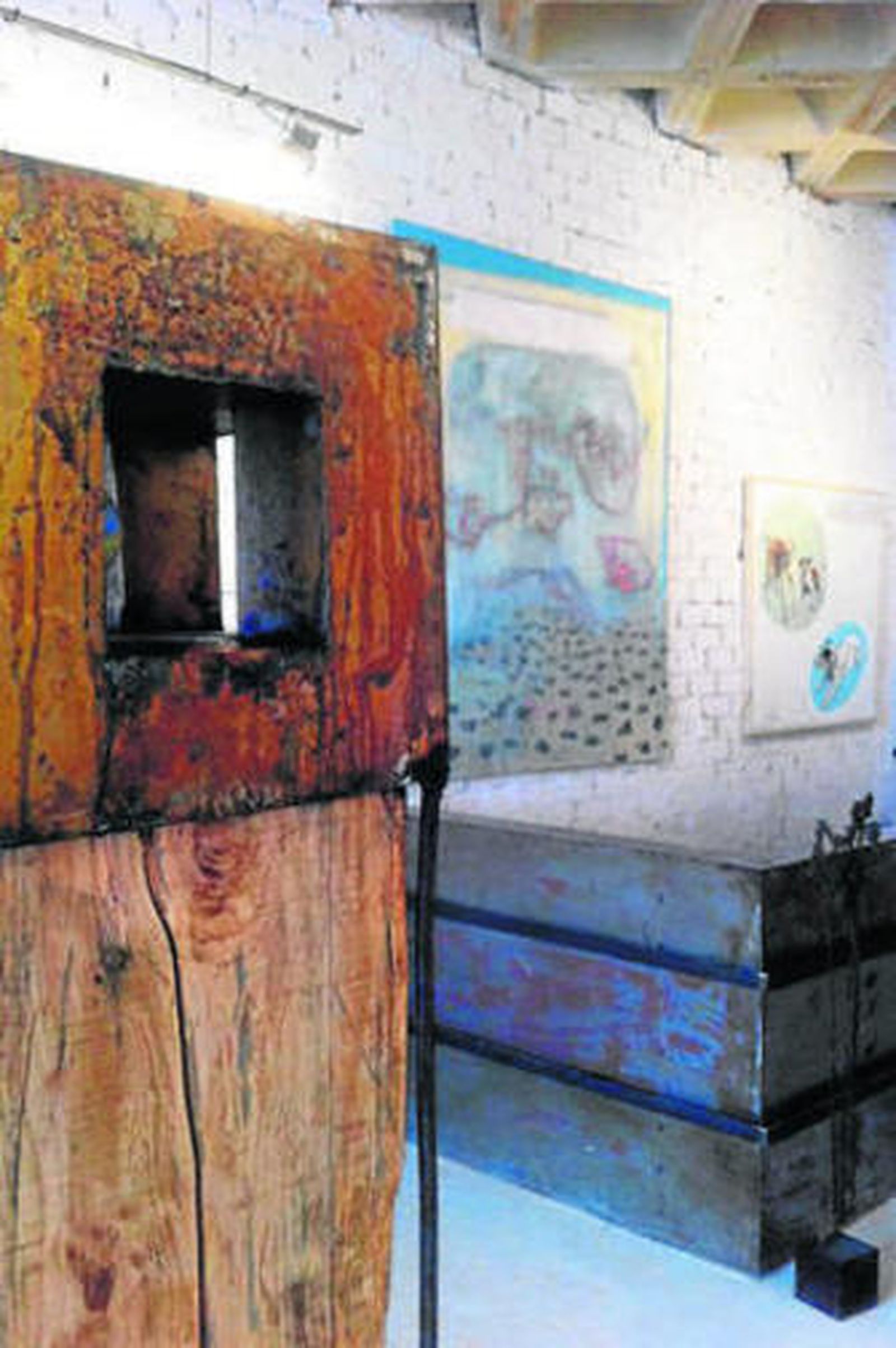 Imagen de algunas de las obras ya preparadas en la Nando Argüelles, ayer.