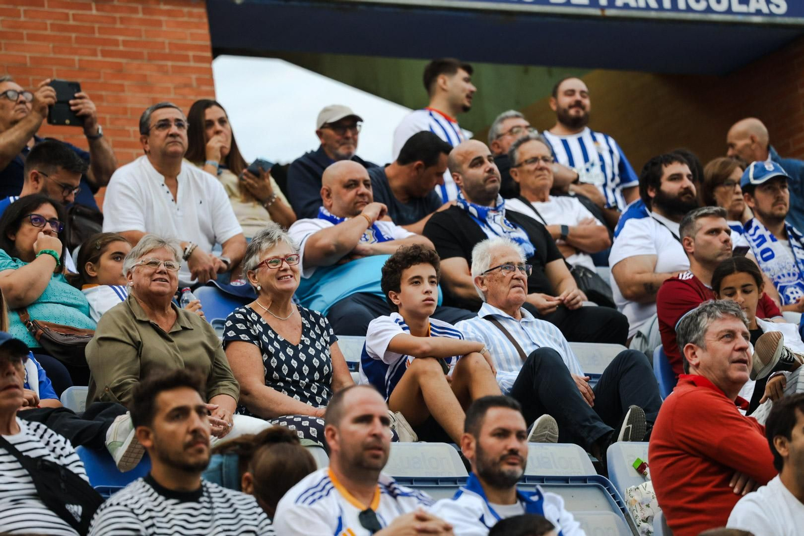 Búscate en las gradas del Nuevo Colombino en el Recre- Linares