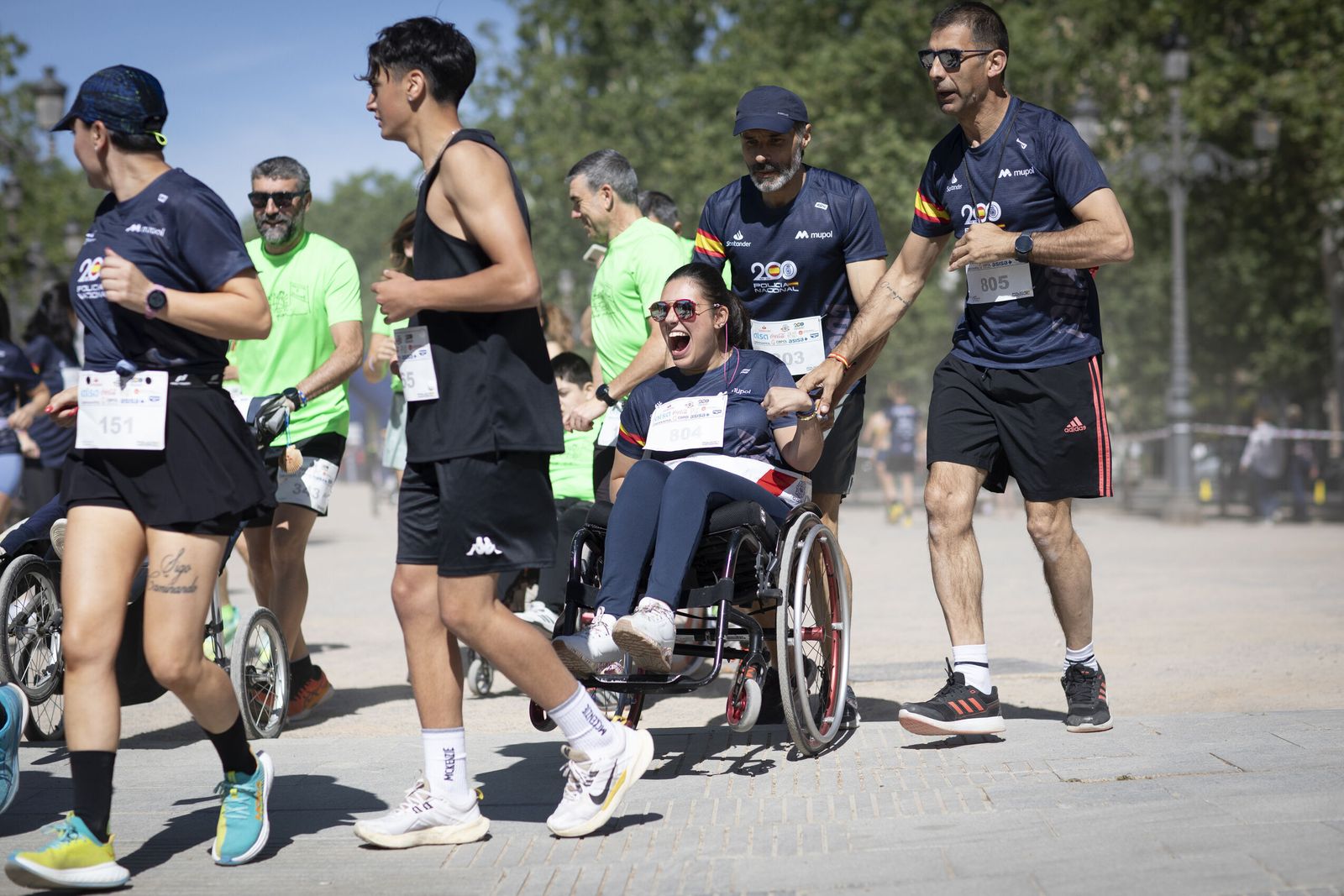 Encuéntrate en las imágenes de la carrera de la Policía Nacional 'Ruta 091'