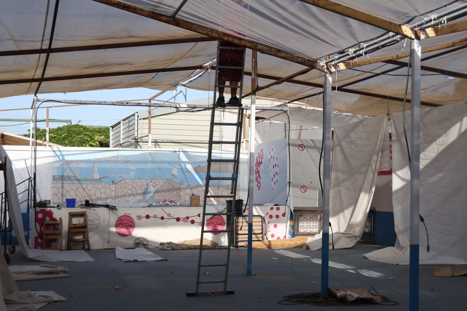 Comienza la cuenta atrás para la Feria de Málaga, en imágenes