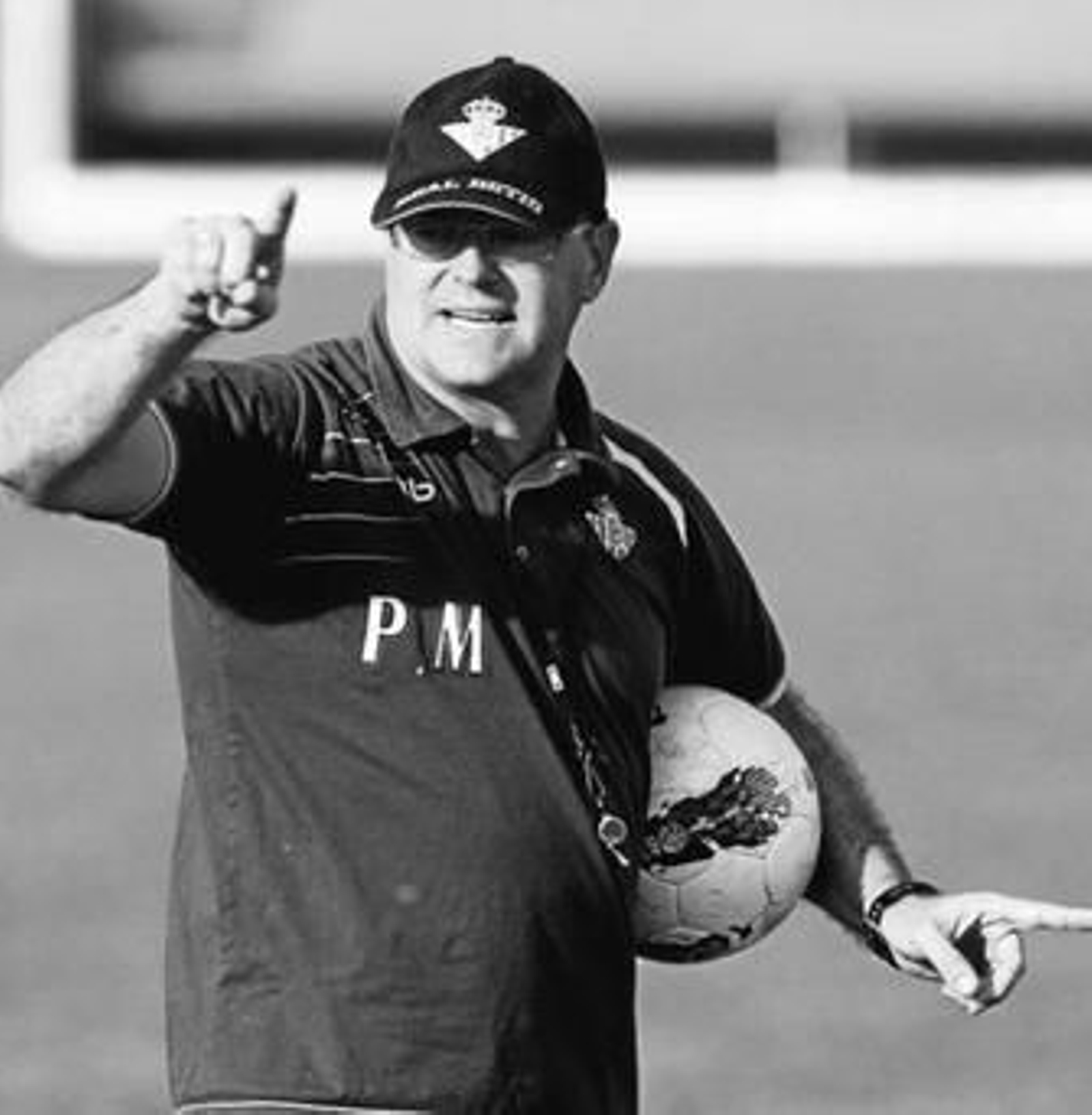 El entrenador del Betis, Pepe Mel, en pleno trabajo.