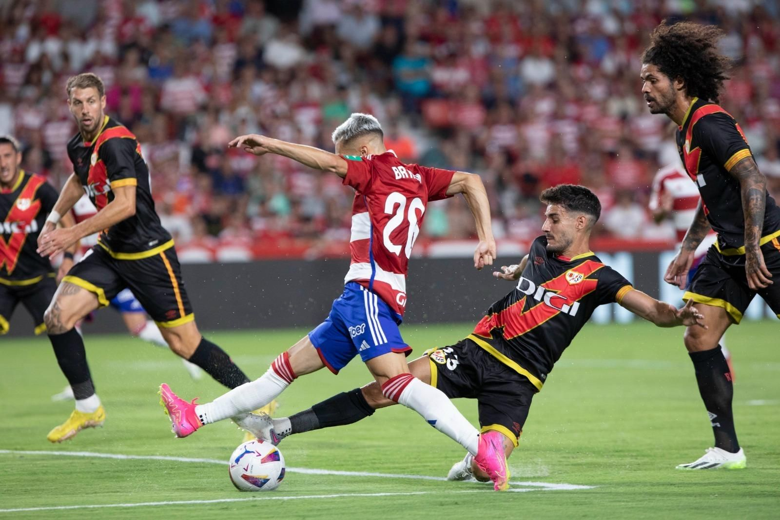 Las mejores imágenes del Granada-Rayo Vallecano