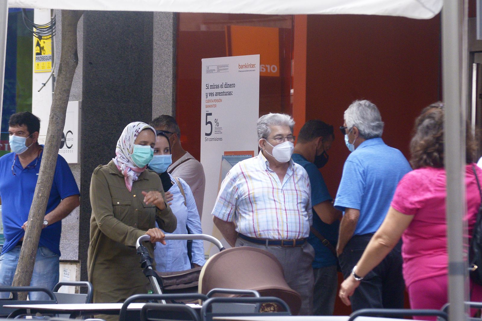 Imágenes del primer día de obligatoriedad de las mascarillas en Algeciras: