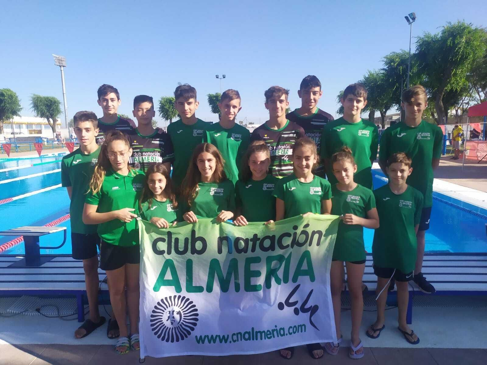 Equipo alevín del CN Almería desplazado a Dos Hermanas