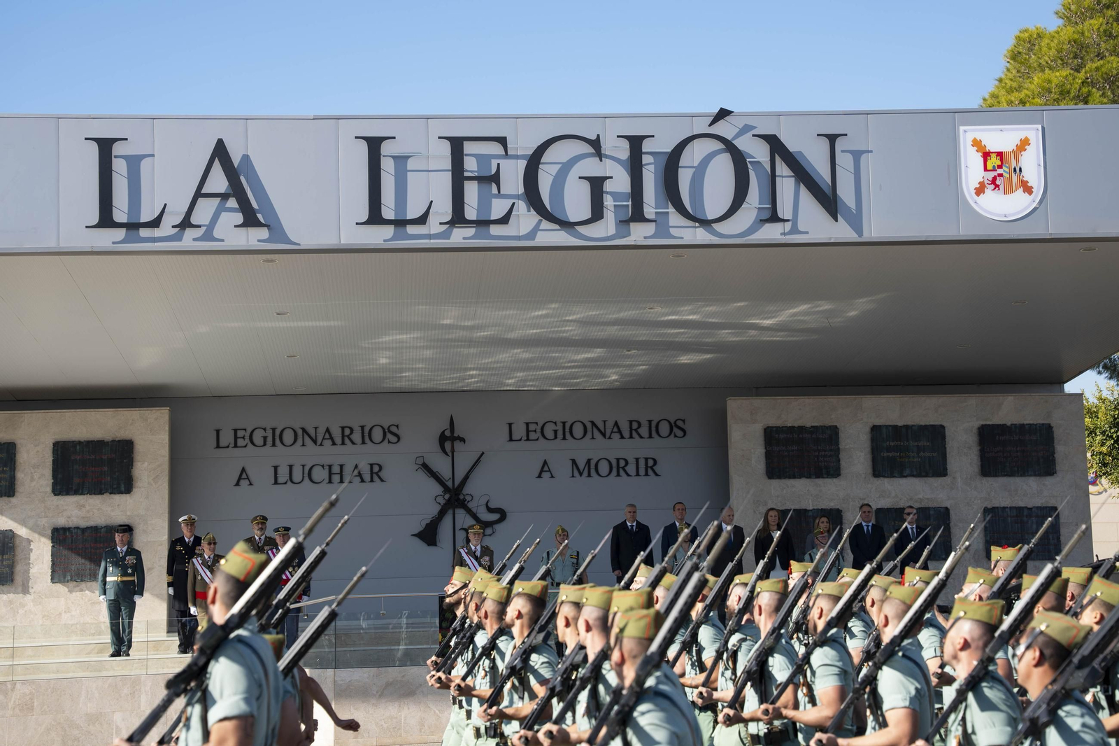Así conmemora el día de la Inmaculada Concepción la Brigada de la Legión en Almería y despide al contingente que parte a Eslovaquia