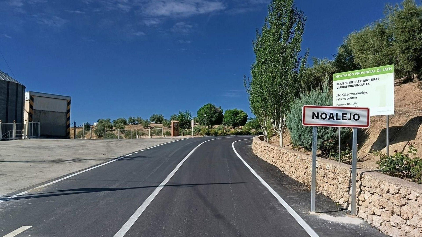 Imagen tras las obras de la JA-3208, la carretera de acceso a Noalejo