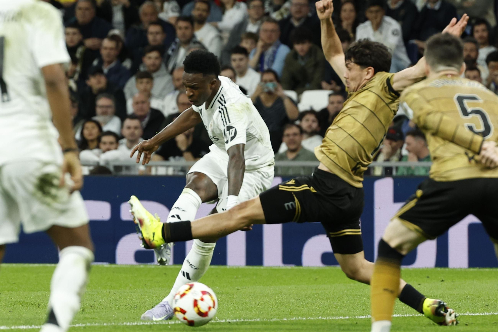 Las fotos del Real Madrid - Real Sociedad camino del Estadio de la Cartuja