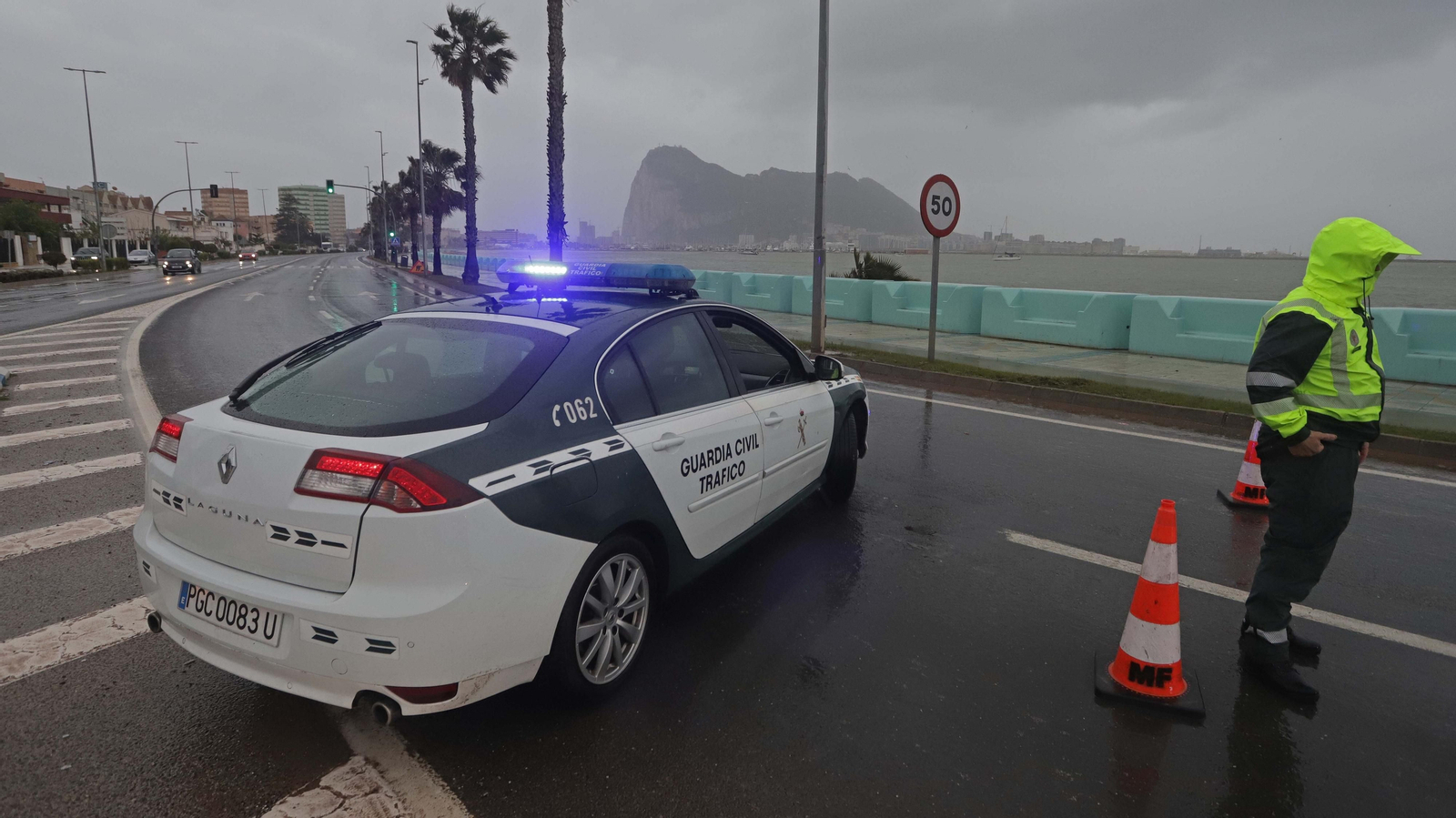 Fotos de los destrozos del temporal de levante en La Línea