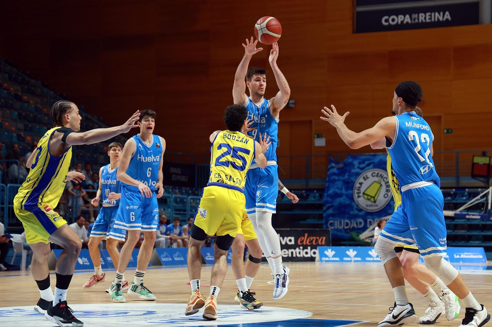 Las mejores imágenes del Ciudad de Huelva-CB Salou
